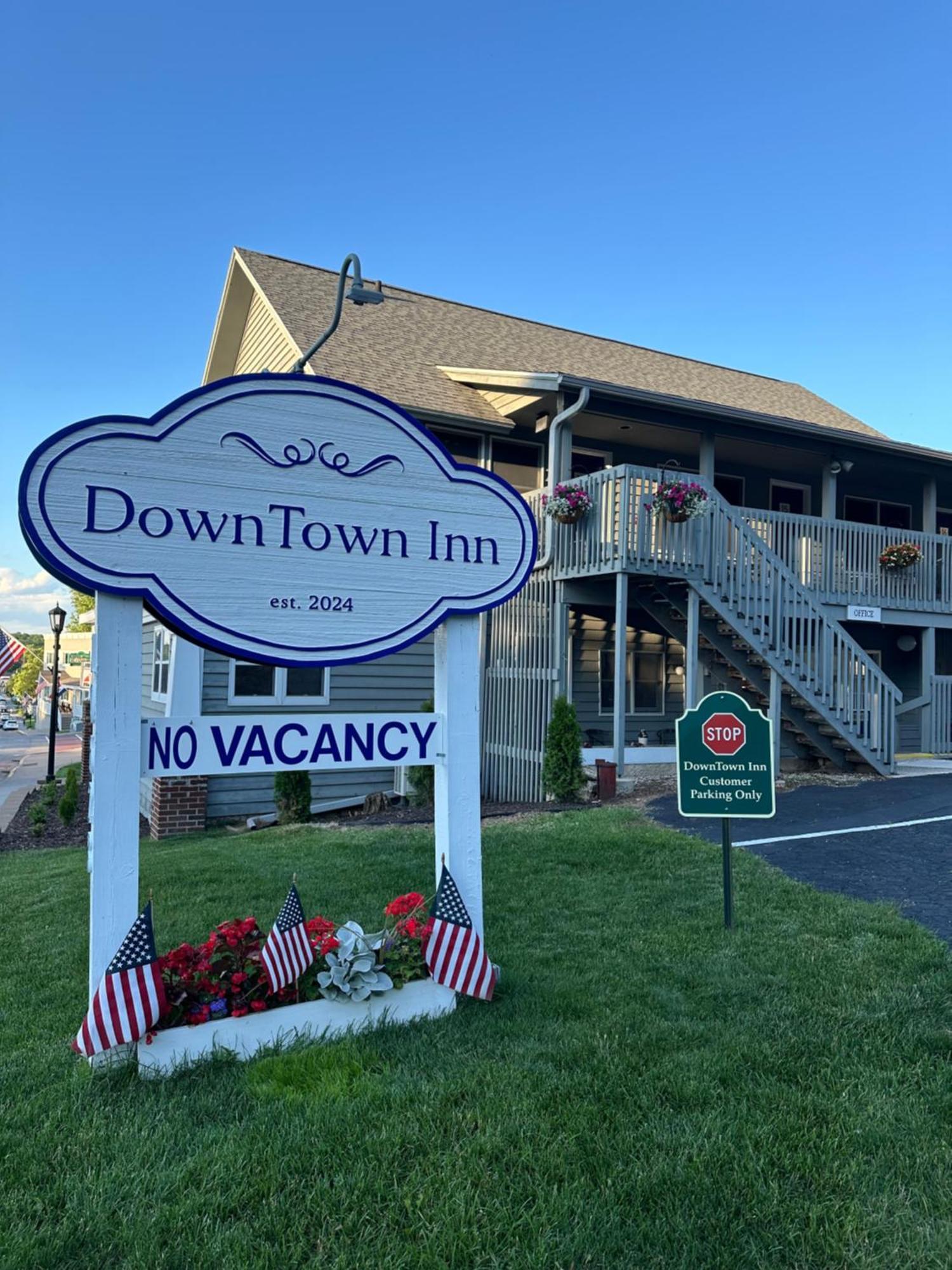 Downtown Inn ซิสเตอร์เบย์ ภายนอก รูปภาพ